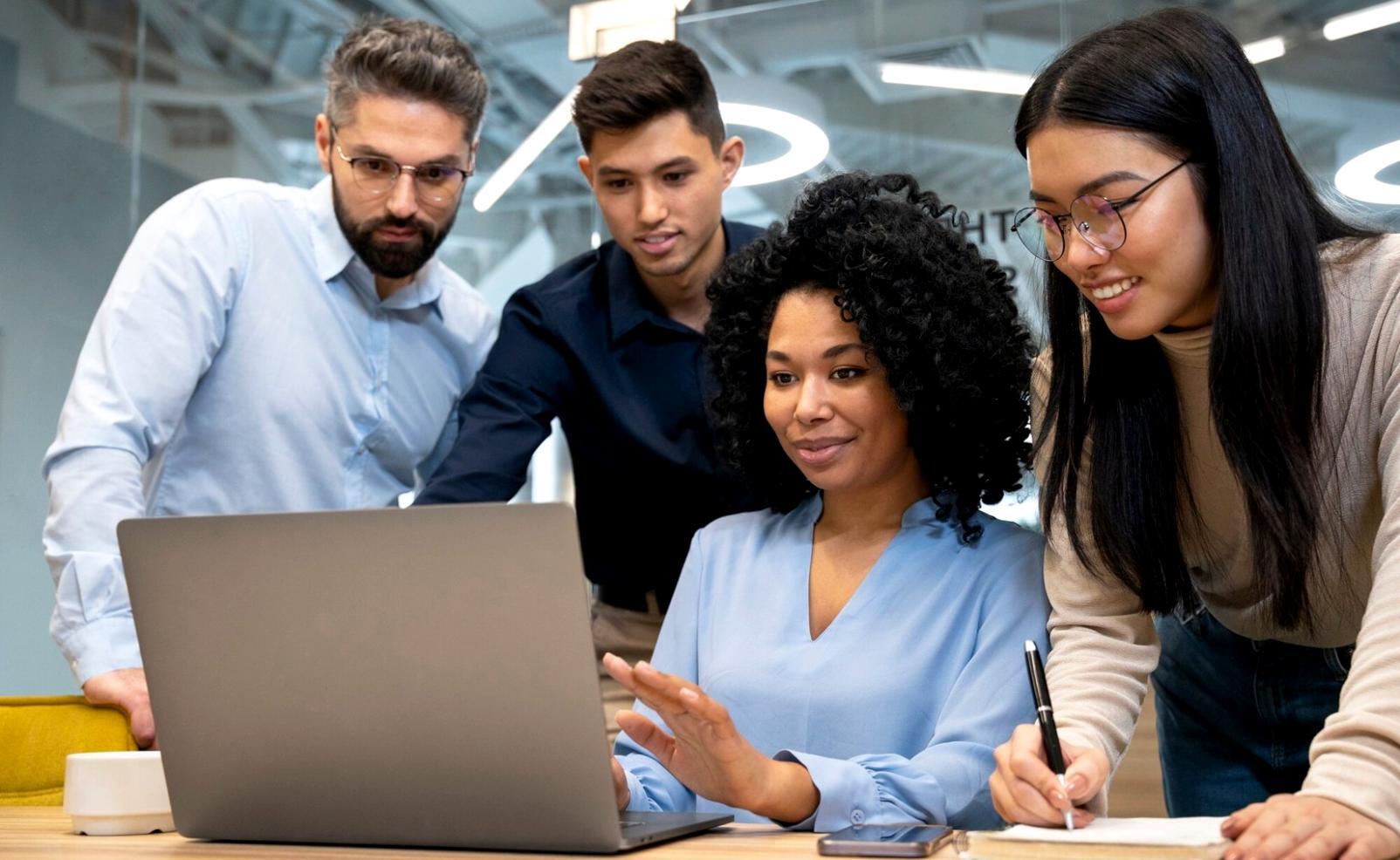 Unser Team bei navilexporo unterstützt deine Finanzbildung
